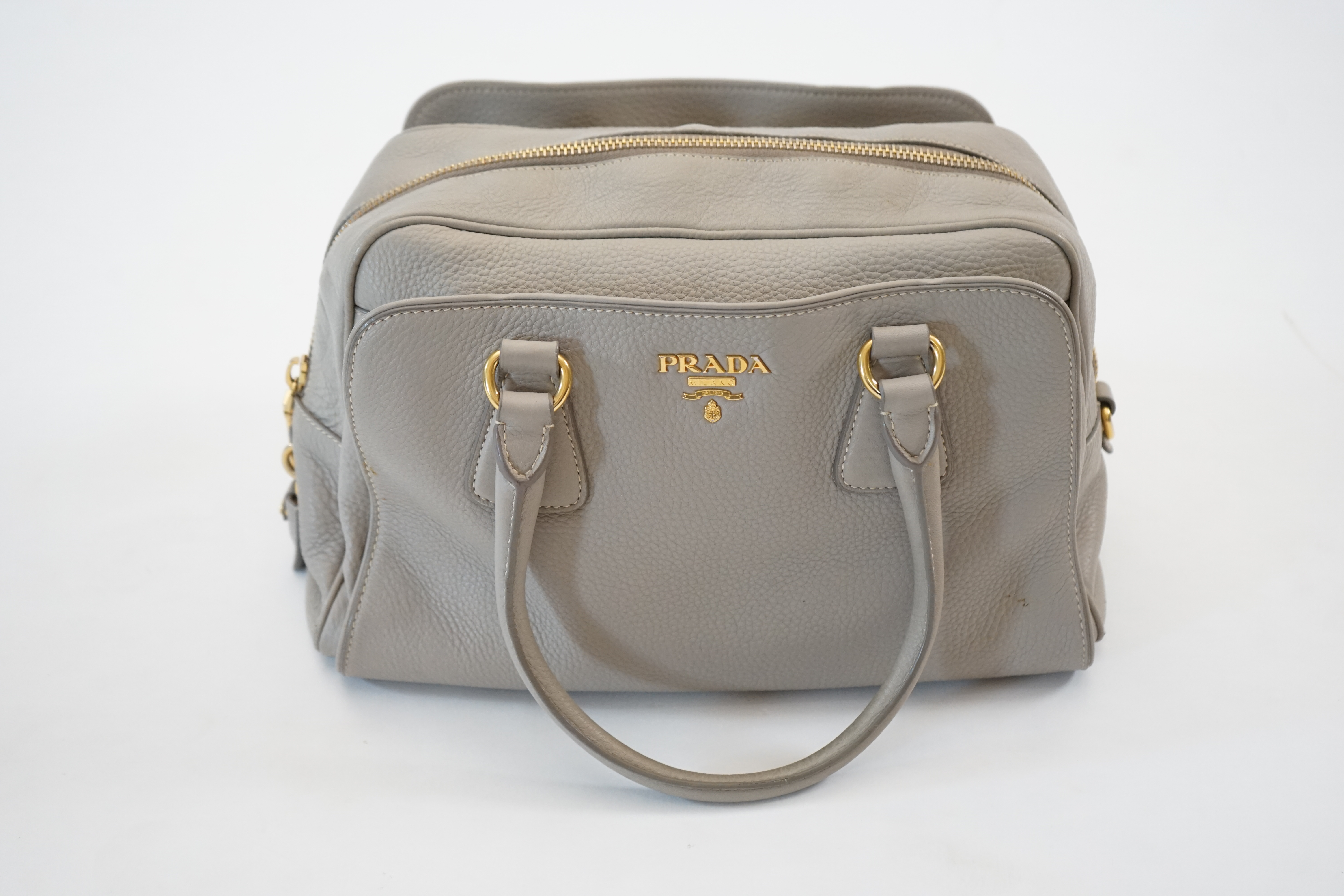 A Prada Vitello Daino Pomice leather handbag, width 35cm, depth 20cm, approx height 20cm
